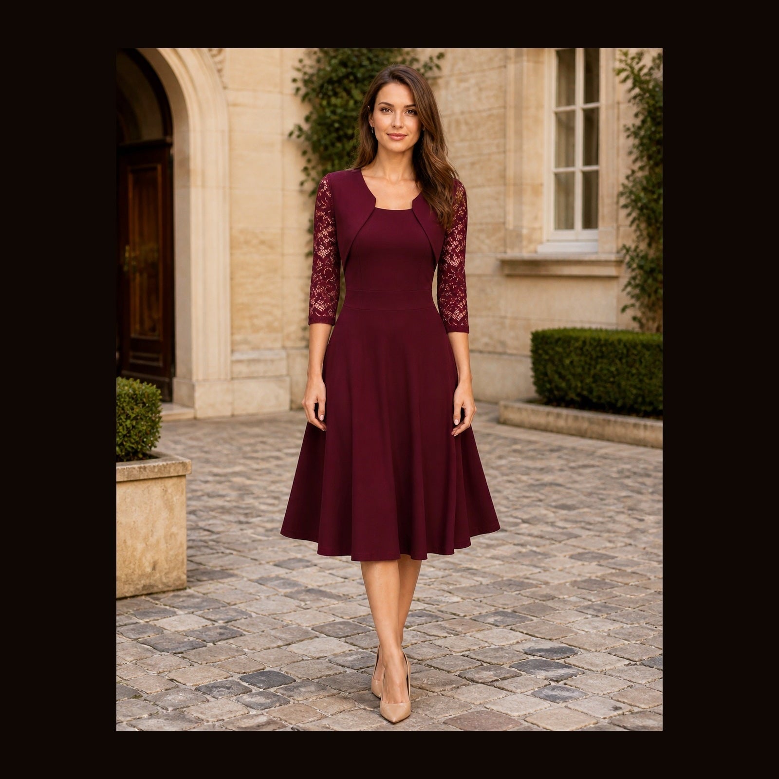 Rochie Bordeaux Elena cu dantelă, vedere frontală în exterior