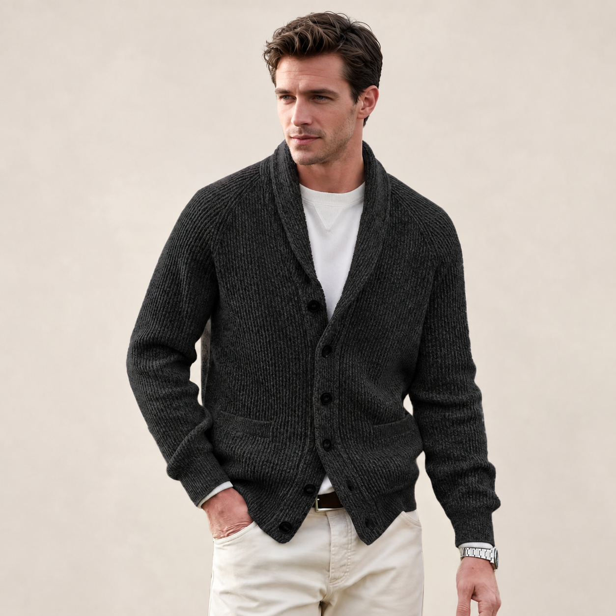 Emanuele Vintage-Strickjacke in Schwarz – Originalansicht quadratisch