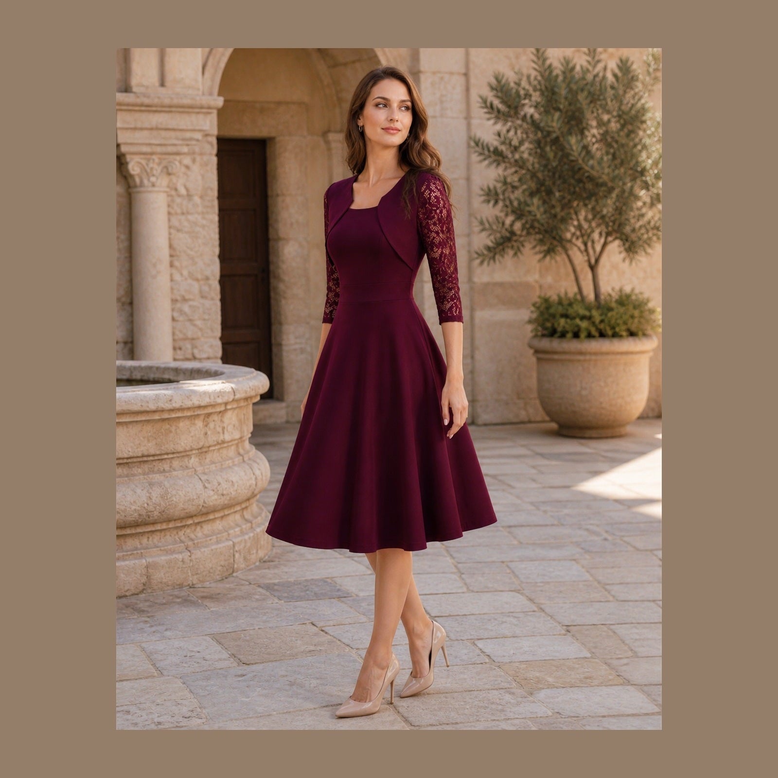 Rochie Bordeaux Elena cu dantelă, vedere laterală în exterior