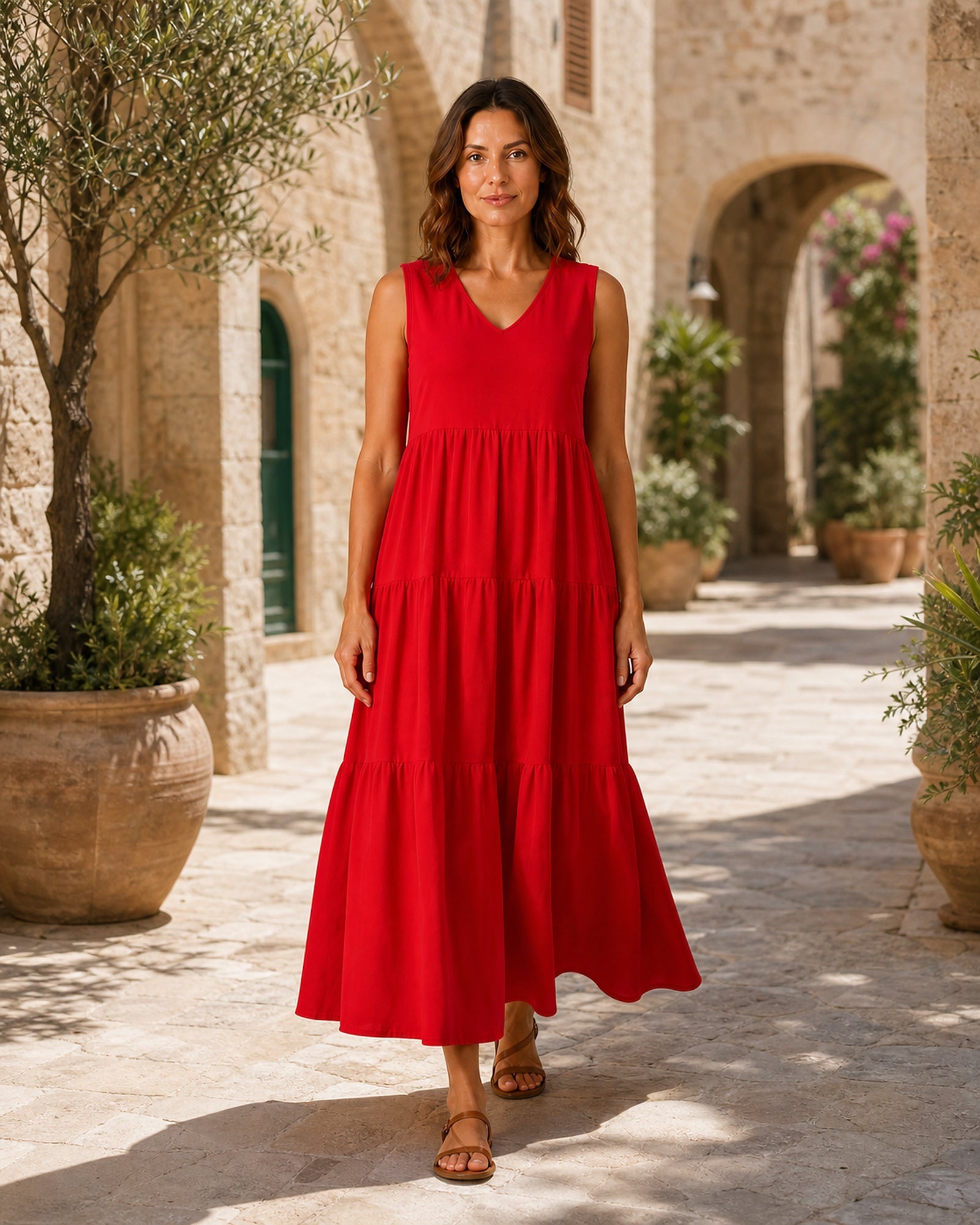 Silvia în rochie Roșu, vedere frontală în exterior