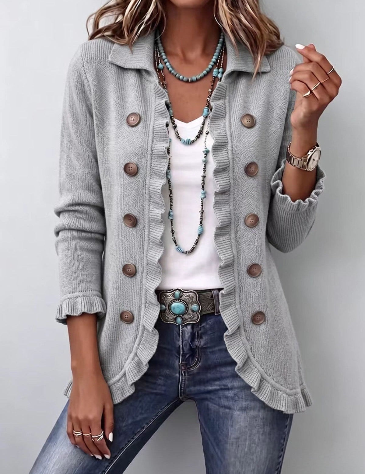 Rippstrickjacke mit Rüschenbesatz in Meliertem Grau