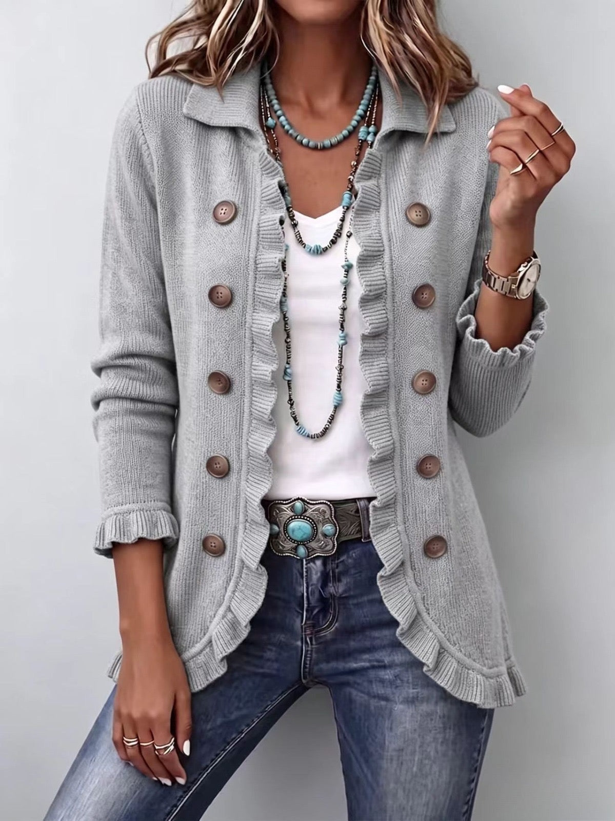 Rippstrickjacke mit Rüschenbesatz in Meliertem Grau