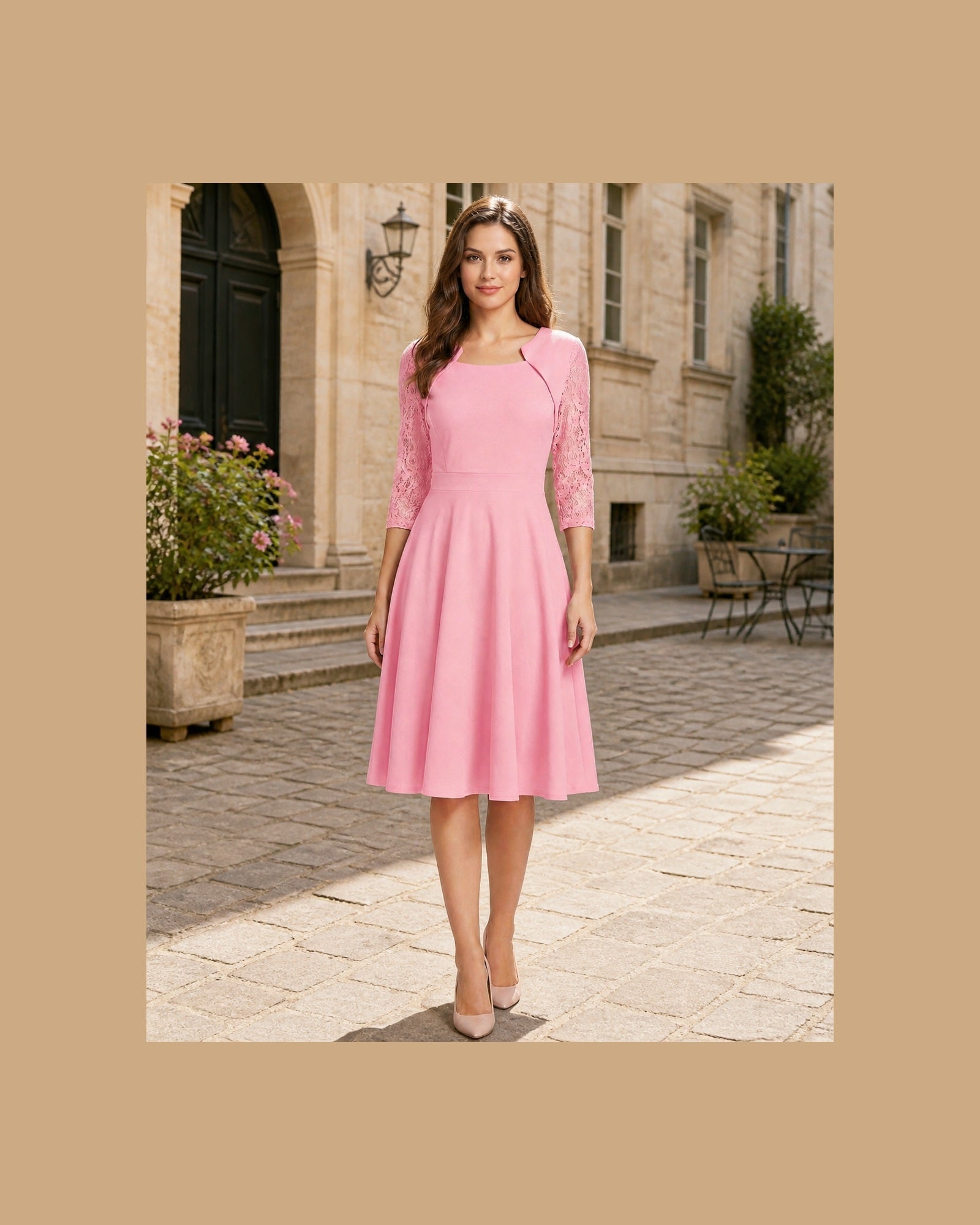 Rochie Elena roz cu dantelă, vedere frontală în exterior