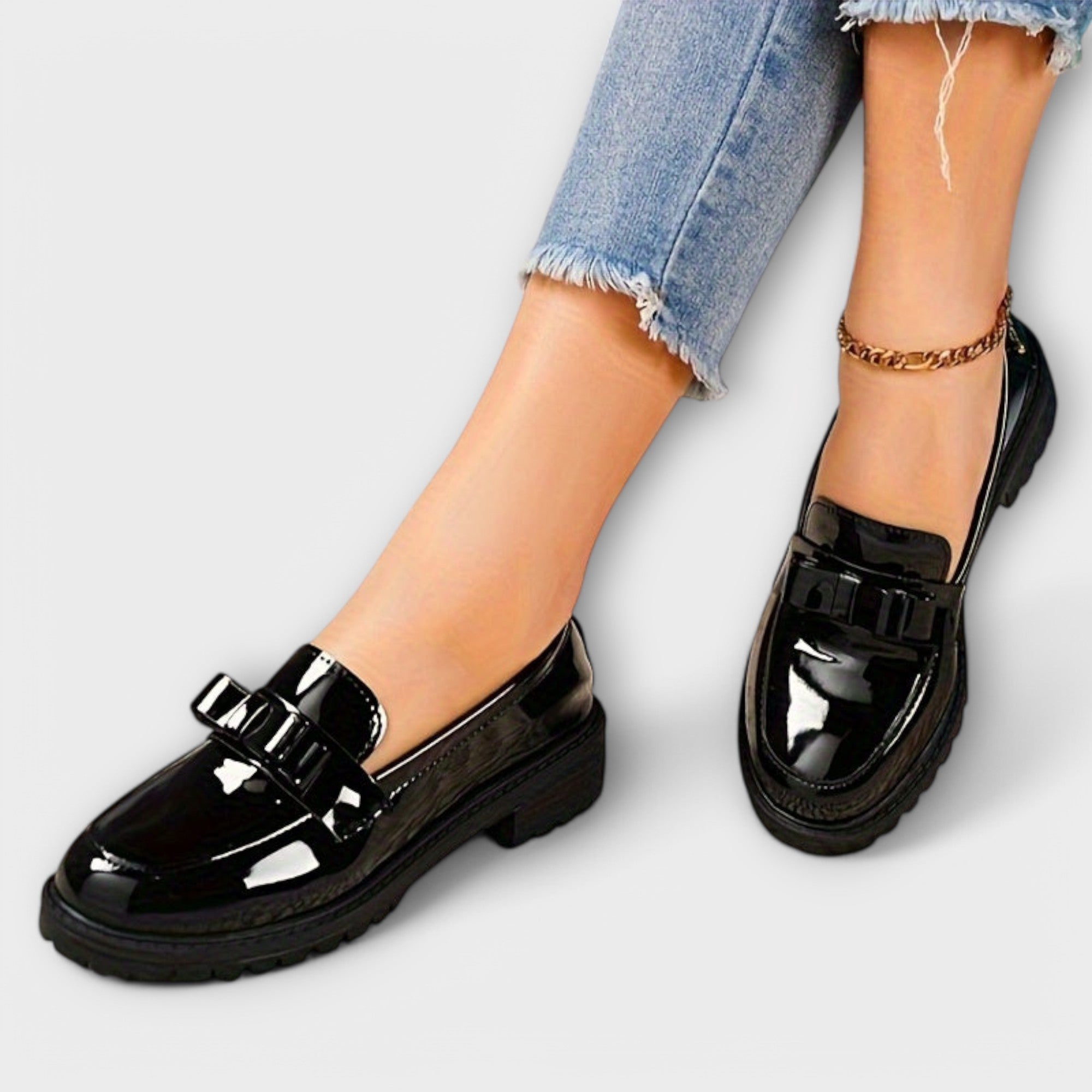 Valentina | Preppy Slipper mit elegantem Design