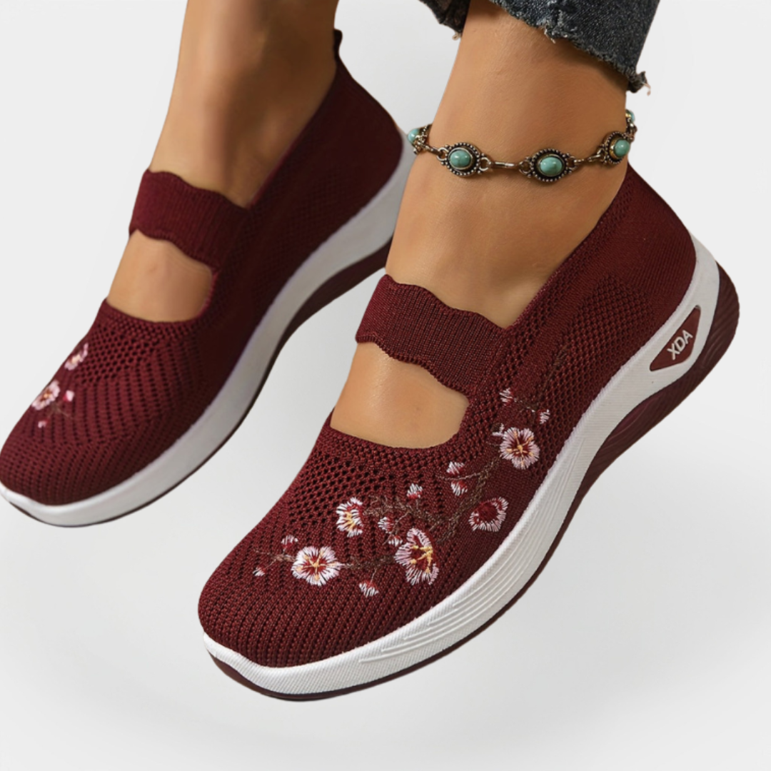 Elena-Mihaela | Orthopädische Schuhe mit gestickten Blumen