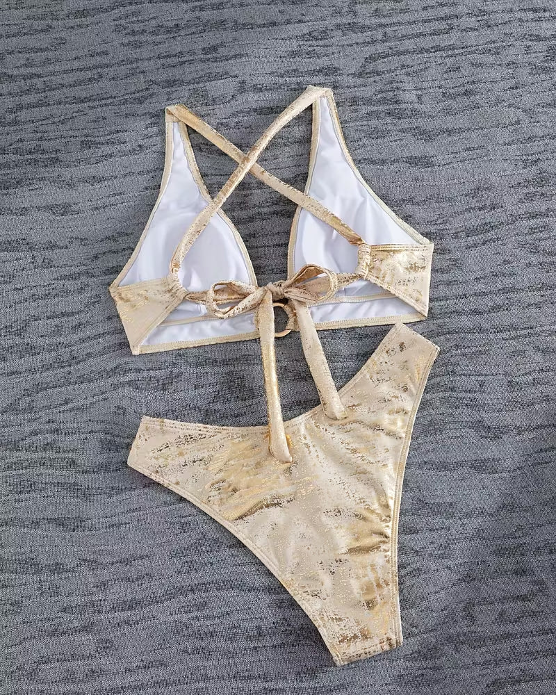 Ana-Cristina – Bikinioberteil mit Metallschnalle – Bild 3