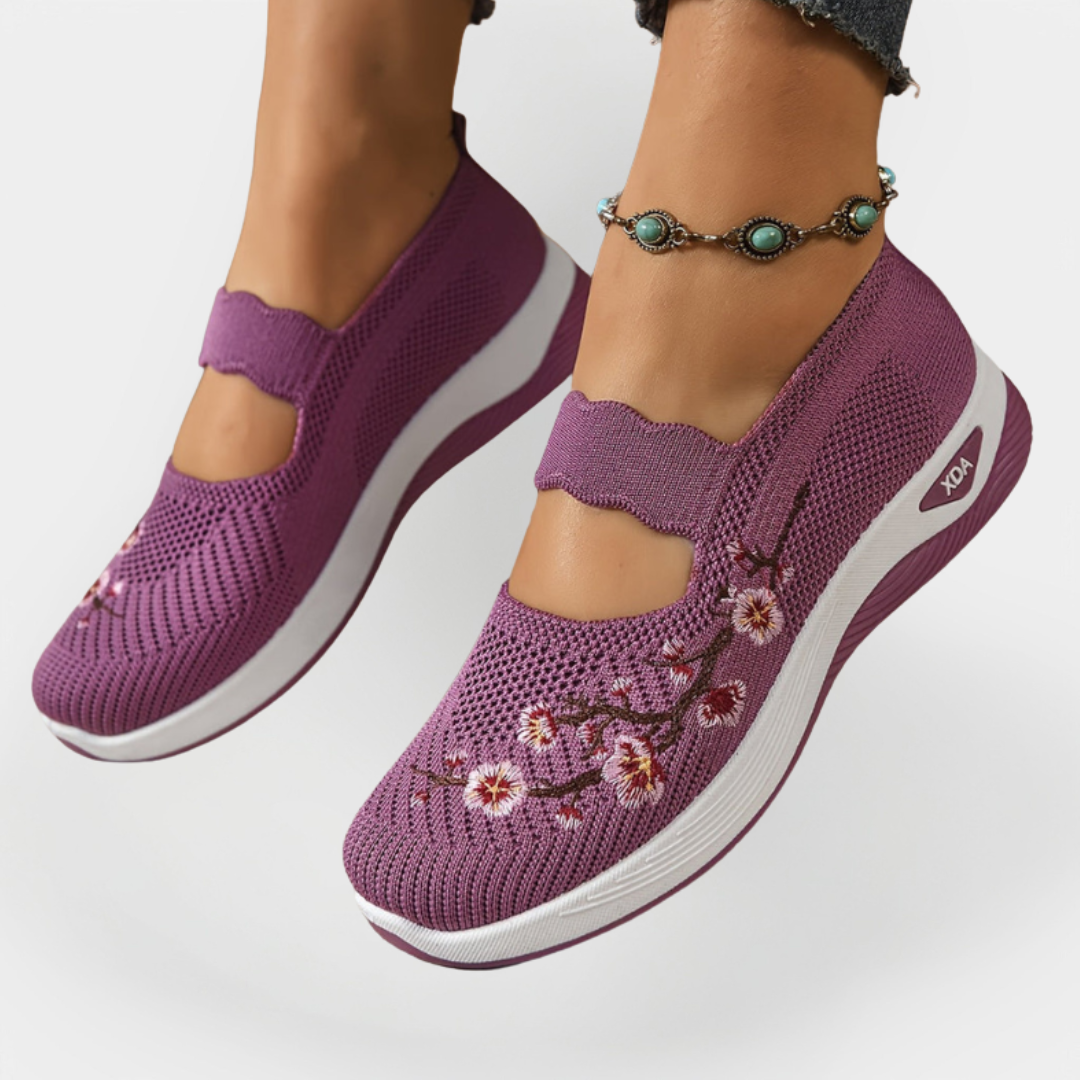 Elena-Mihaela | Orthopädische Schuhe mit gestickten Blumen