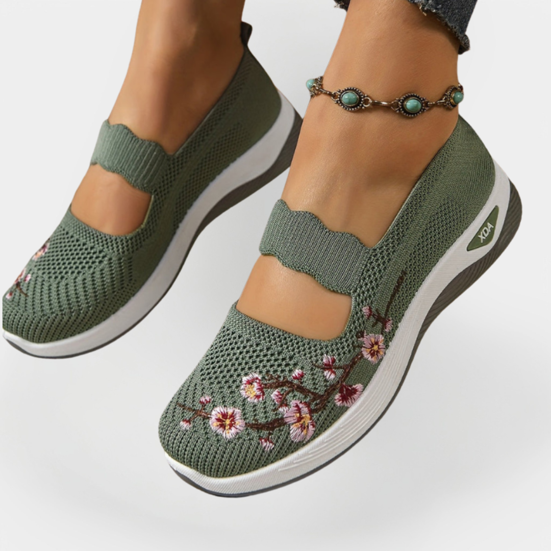 Elena-Mihaela | Orthopädische Schuhe mit gestickten Blumen
