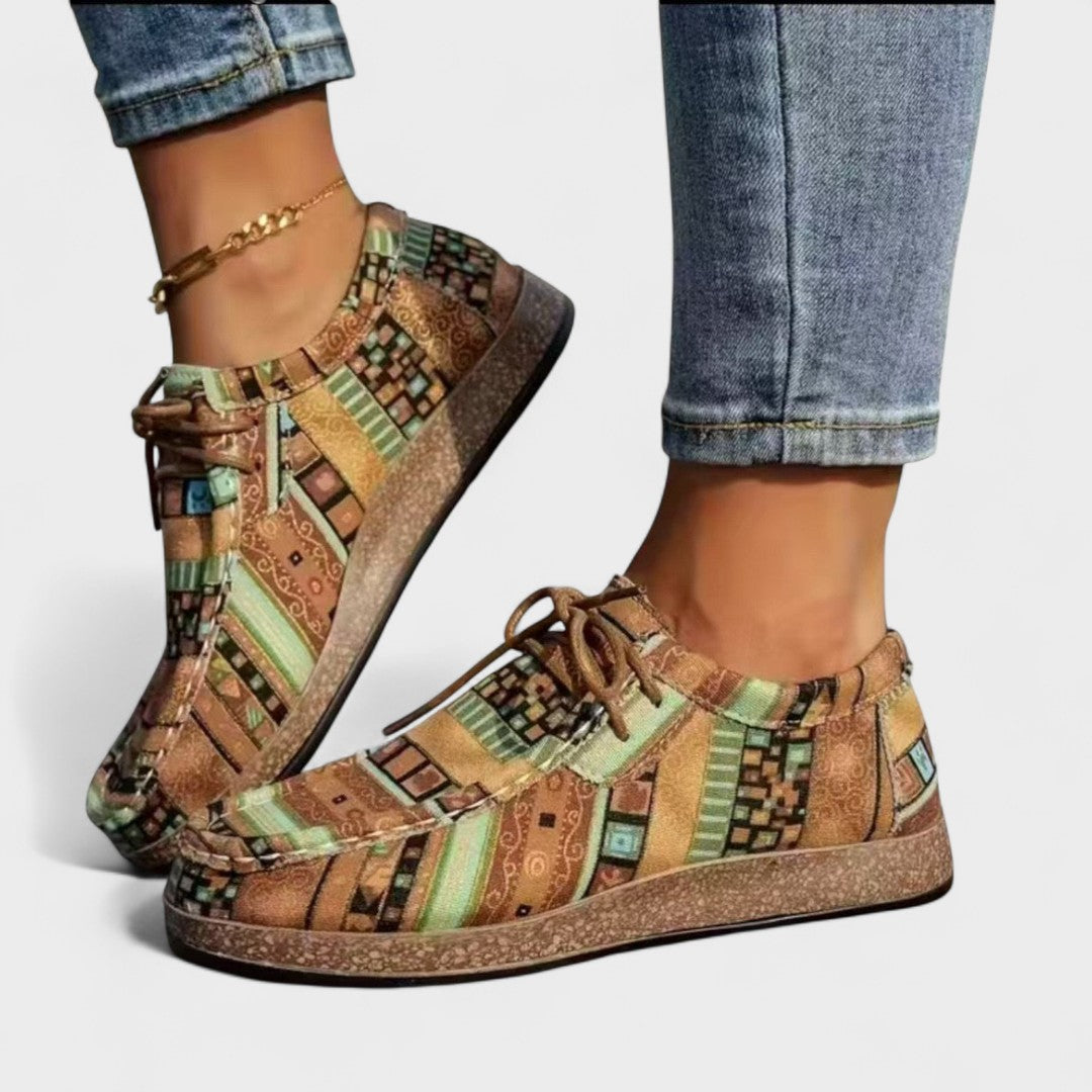 Daniela | Vielseitige bunte Künstler-Sneaker