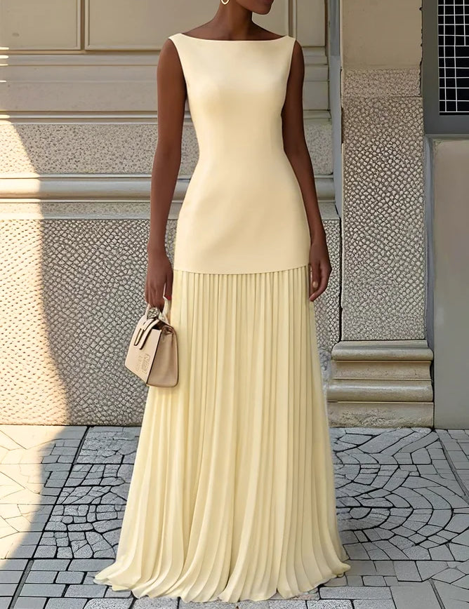 Aurelia | Langes plissiertes Kleid mit Ausschnitt