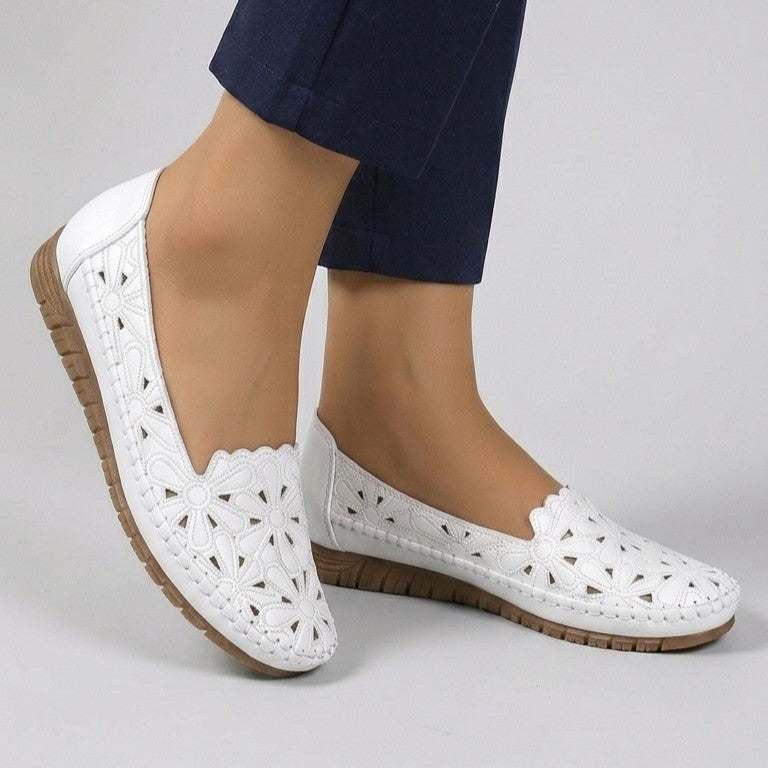 Daniela | Orthopädische Loafer mit künstlerischen Perforationen