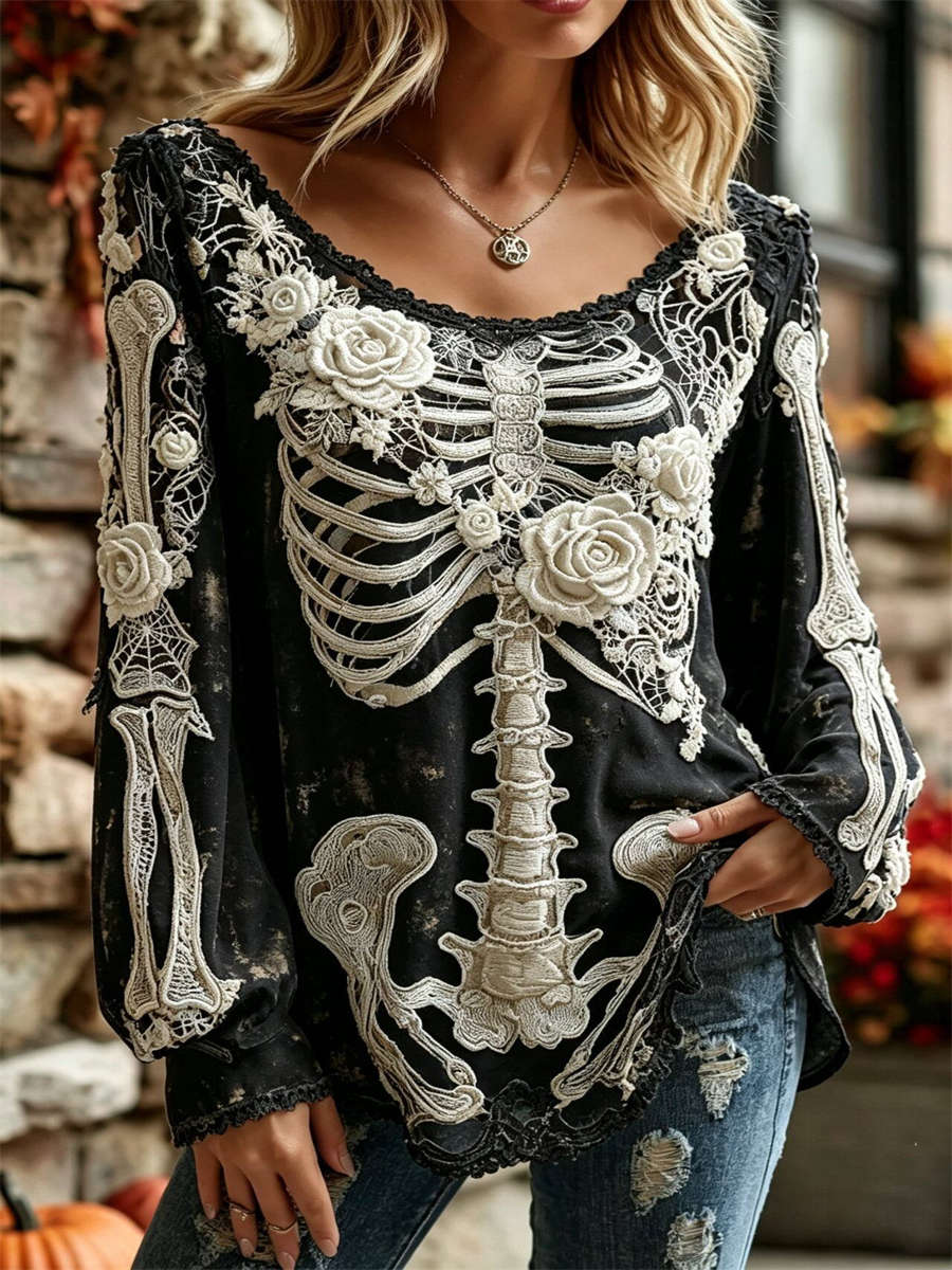 Lara | Bluse mit Skelettmotiv und Blumenmotiv – Produktansicht 1