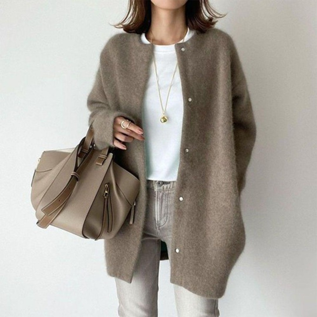 Silvia | Warme elegante Strickjacke – Bild 7