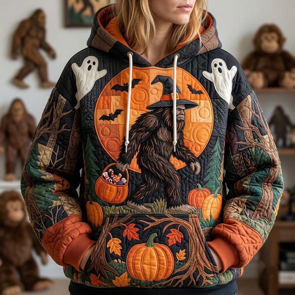 Hoodie mit unheimlichem Waldmotiv – Produktansicht 1
