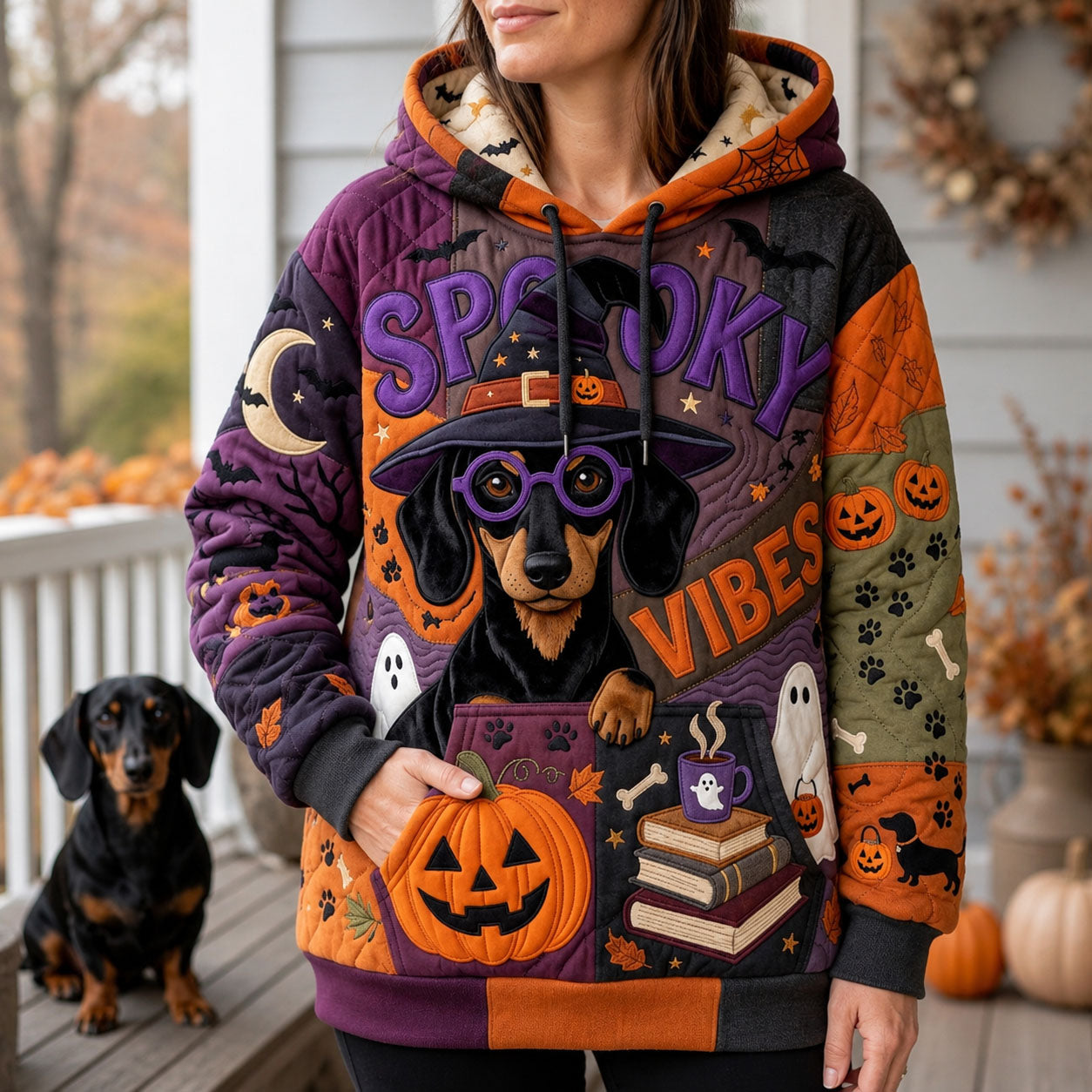 Hoodie mit schaurigem Dackelmotiv – Produktansicht 1