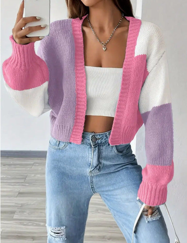 Cardigan mit Farbblöcken – Pullover mit Knöpfen auf der Vorderseite