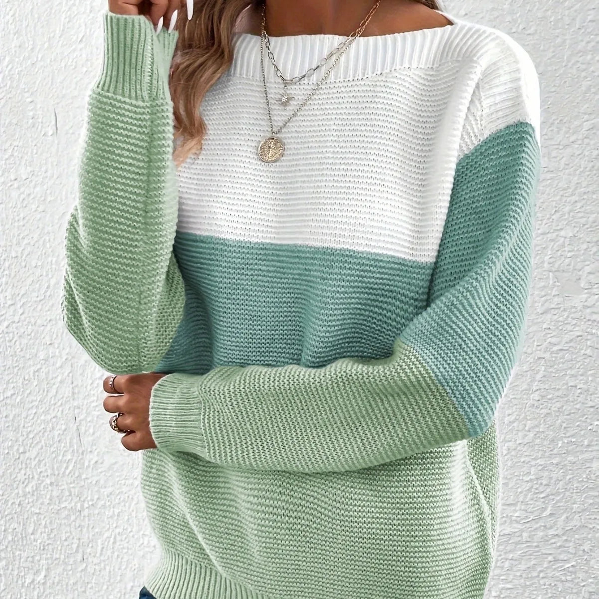 Gabriela-Maria | Klassischer weicher vielseitiger Pullover