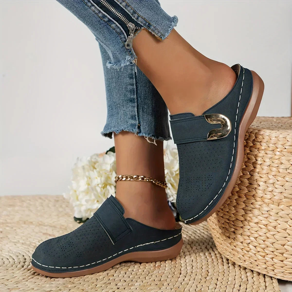 Ioana-Maria | Stylische Keilsandalen mit Fußgewölbestütze Caprielle