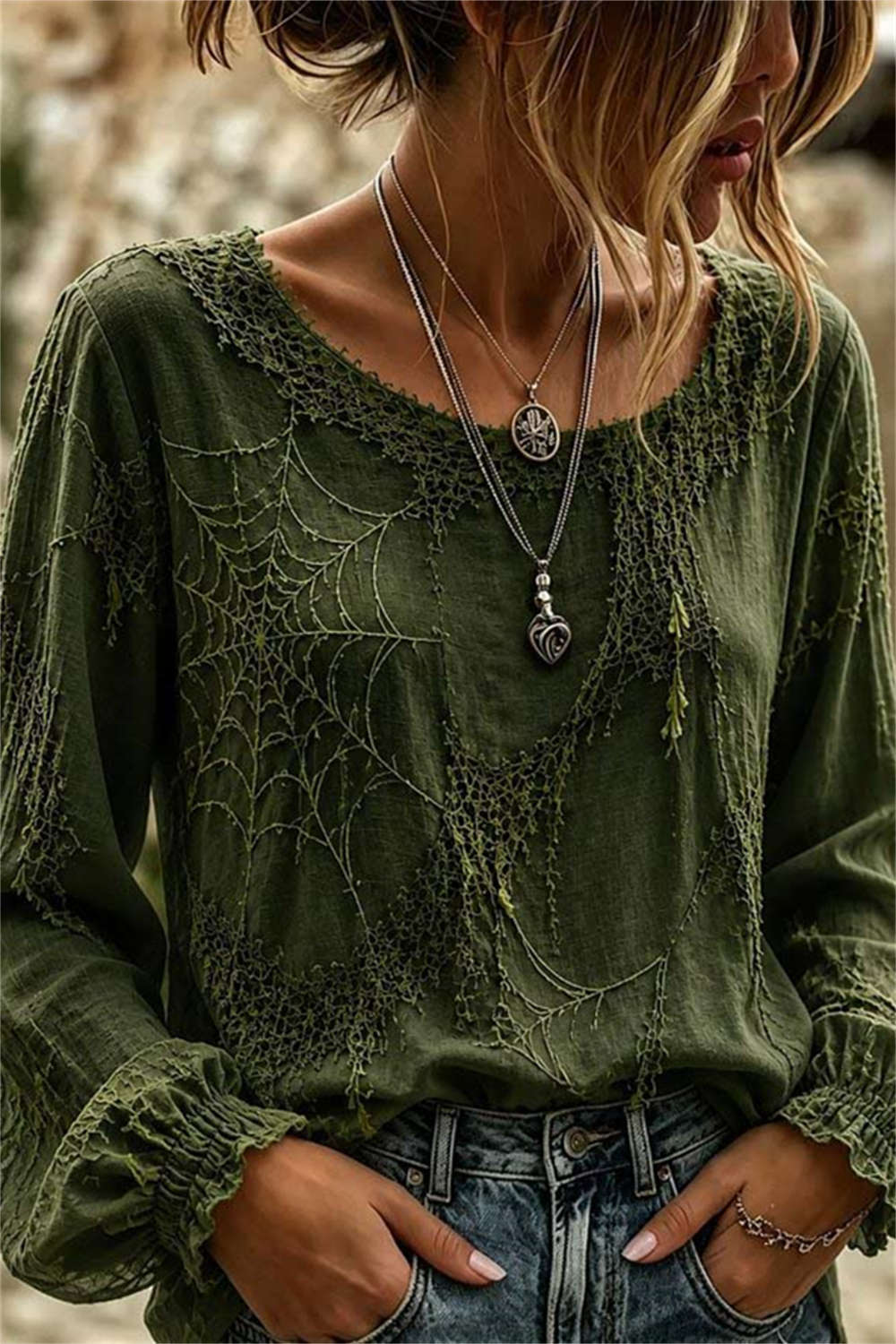 Helena | Bluse mit Spinnennetzmotiv – Produktansicht 1