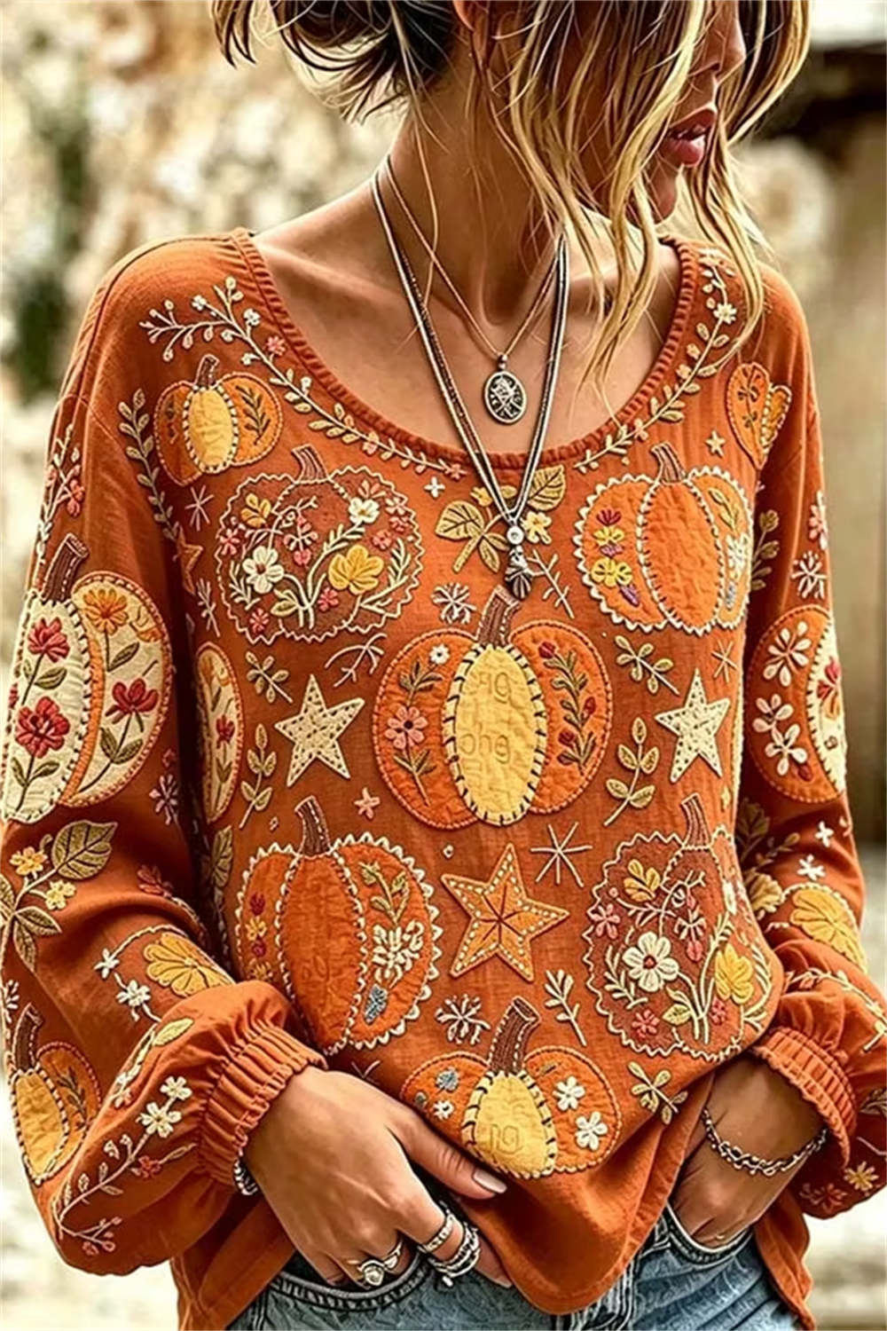 Greta | Bluse mit Kürbismotiv, Blumenmotiv und Sternmotiv – Produktansicht 1