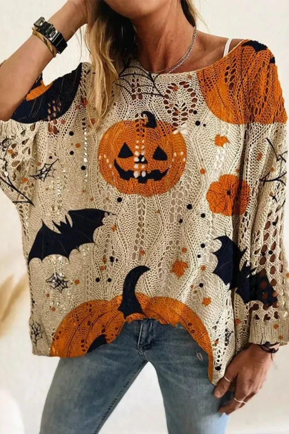 Gwendolyn | Pullover mit Kürbismotiv und Fledermausmotiv – Produktansicht 1