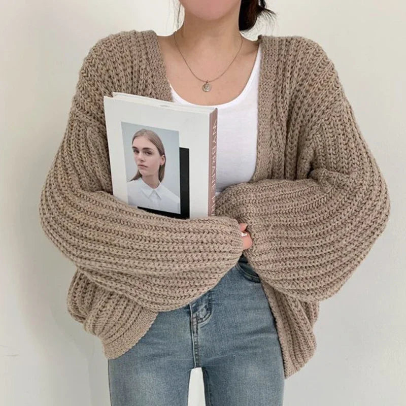 Strickjacke mit Oversize-Ärmeln