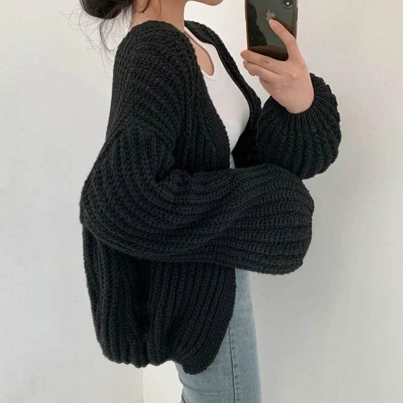 Strickjacke mit Oversize-Ärmeln