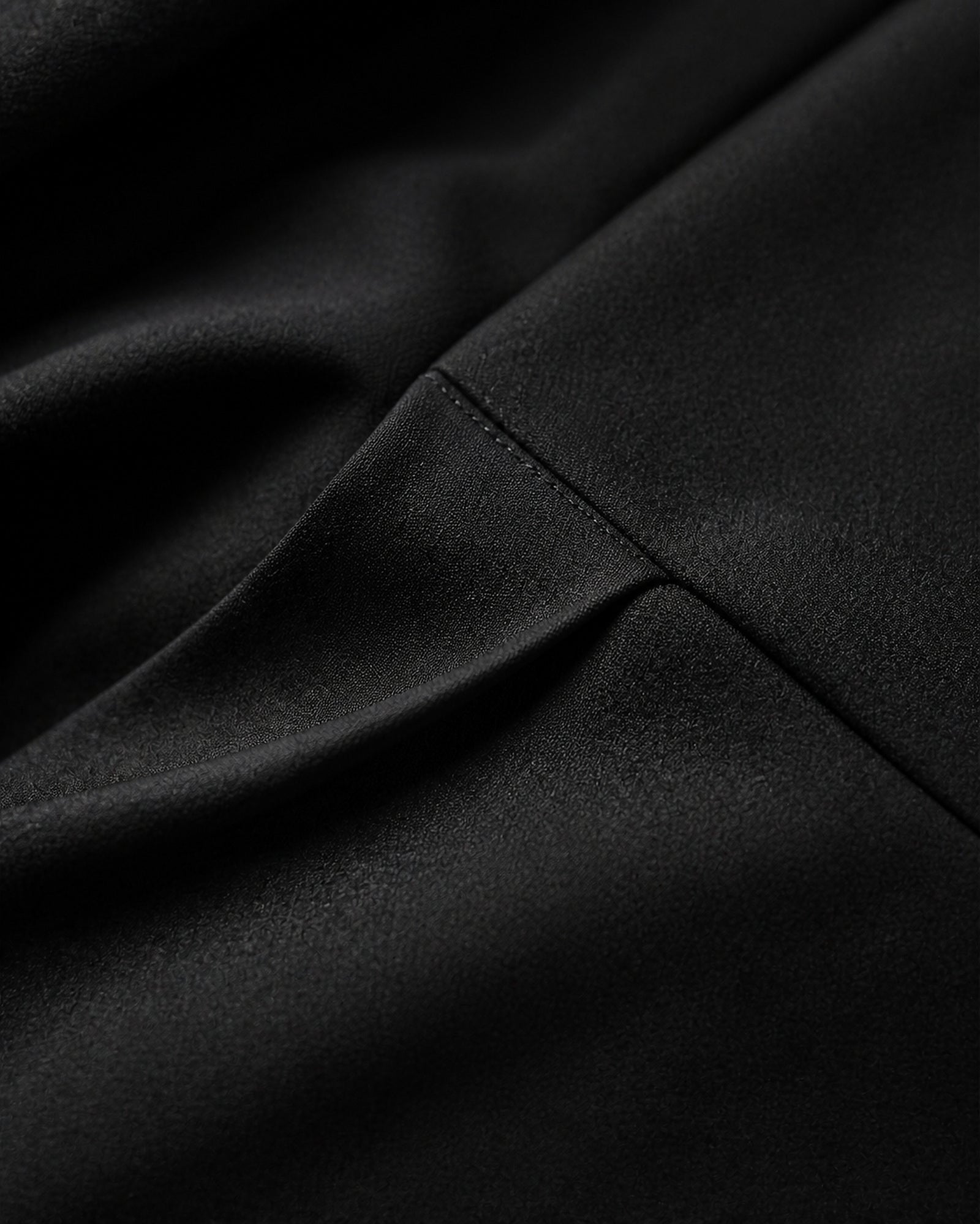 Adriana - detaliu macro al materialului negru