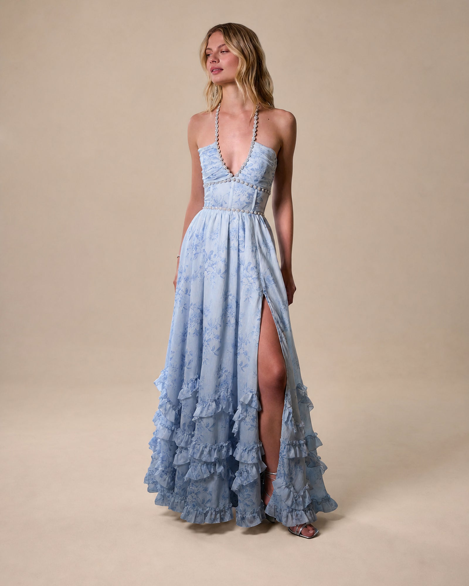 Rochie maxi Ana-Andreea albastru floral, vedere frontală în studio