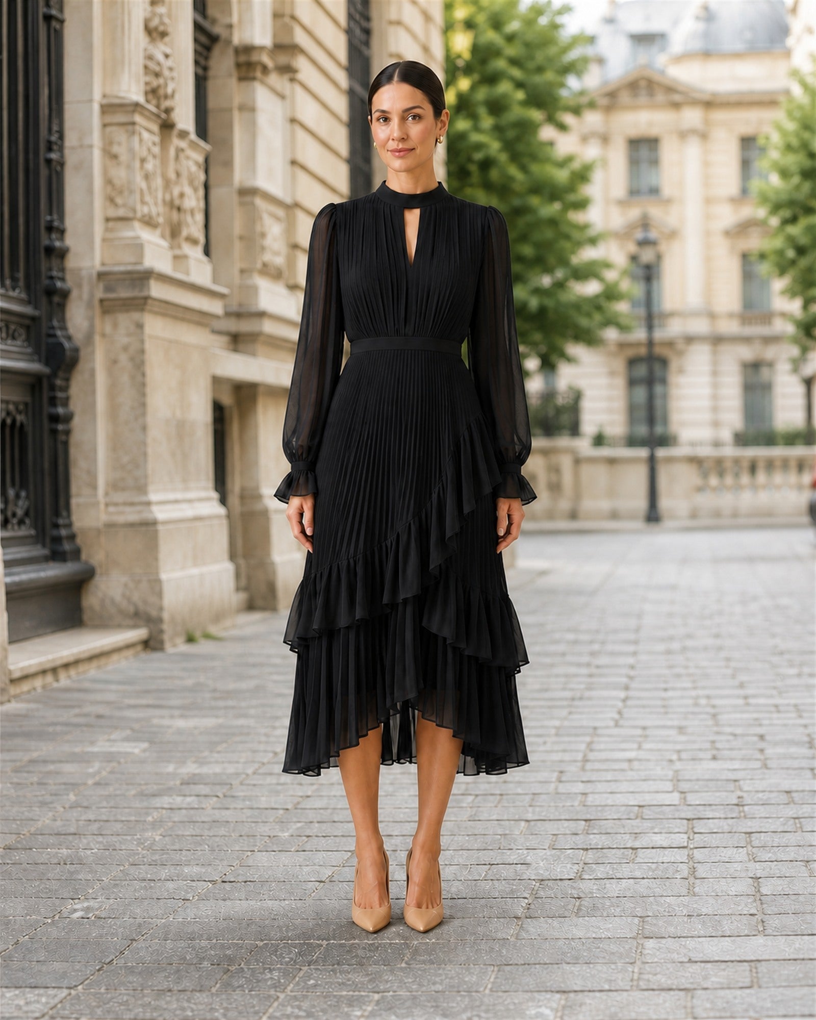 Ana-Valentina în rochie Negru, vedere frontală în exterior