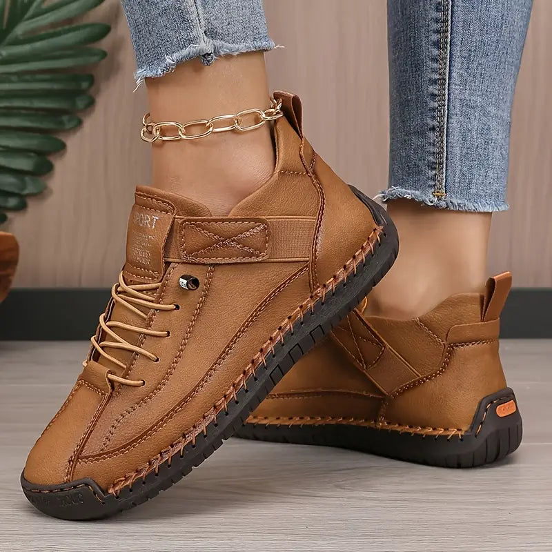 Smaranda | Elegante und vielseitige orthopädische Sneaker