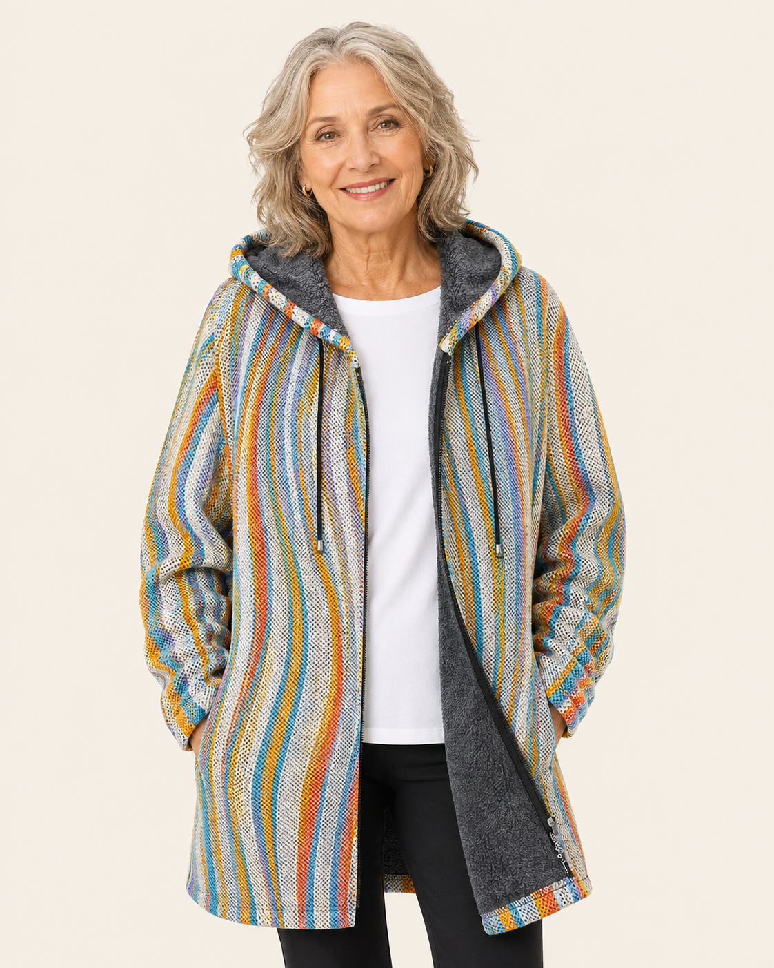 Chloe | Luxurious Cardigan mit künstlerisch Inspiration – uniforme Produktaufnahme