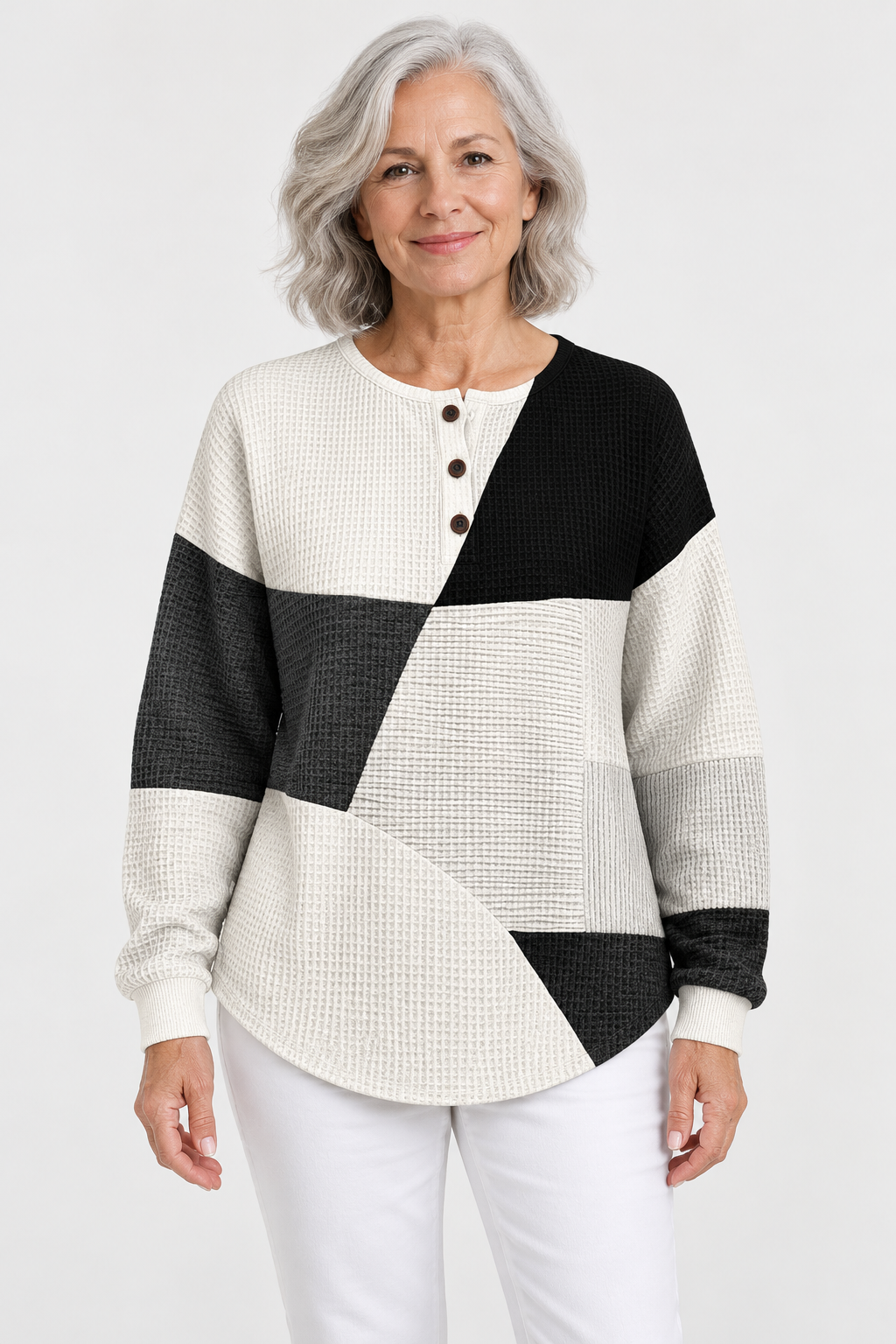 Ella | Pullover mit schwarz-weißem Color-Blocking – Vorderansicht