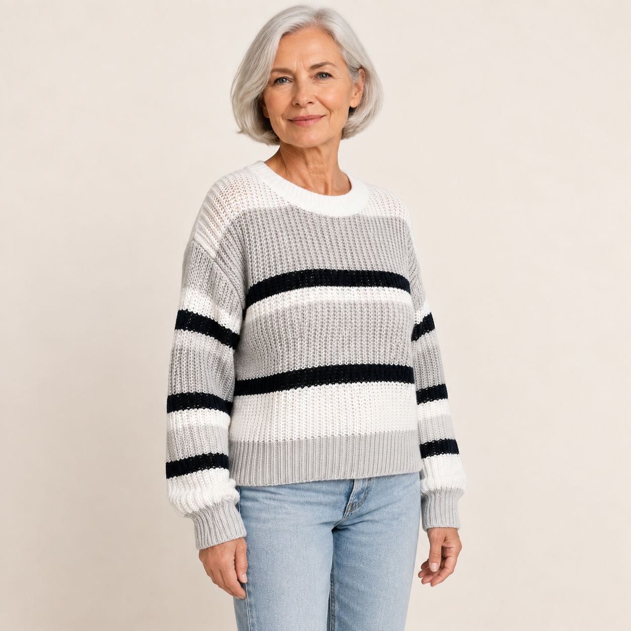 Ema – Grau weitere Pose