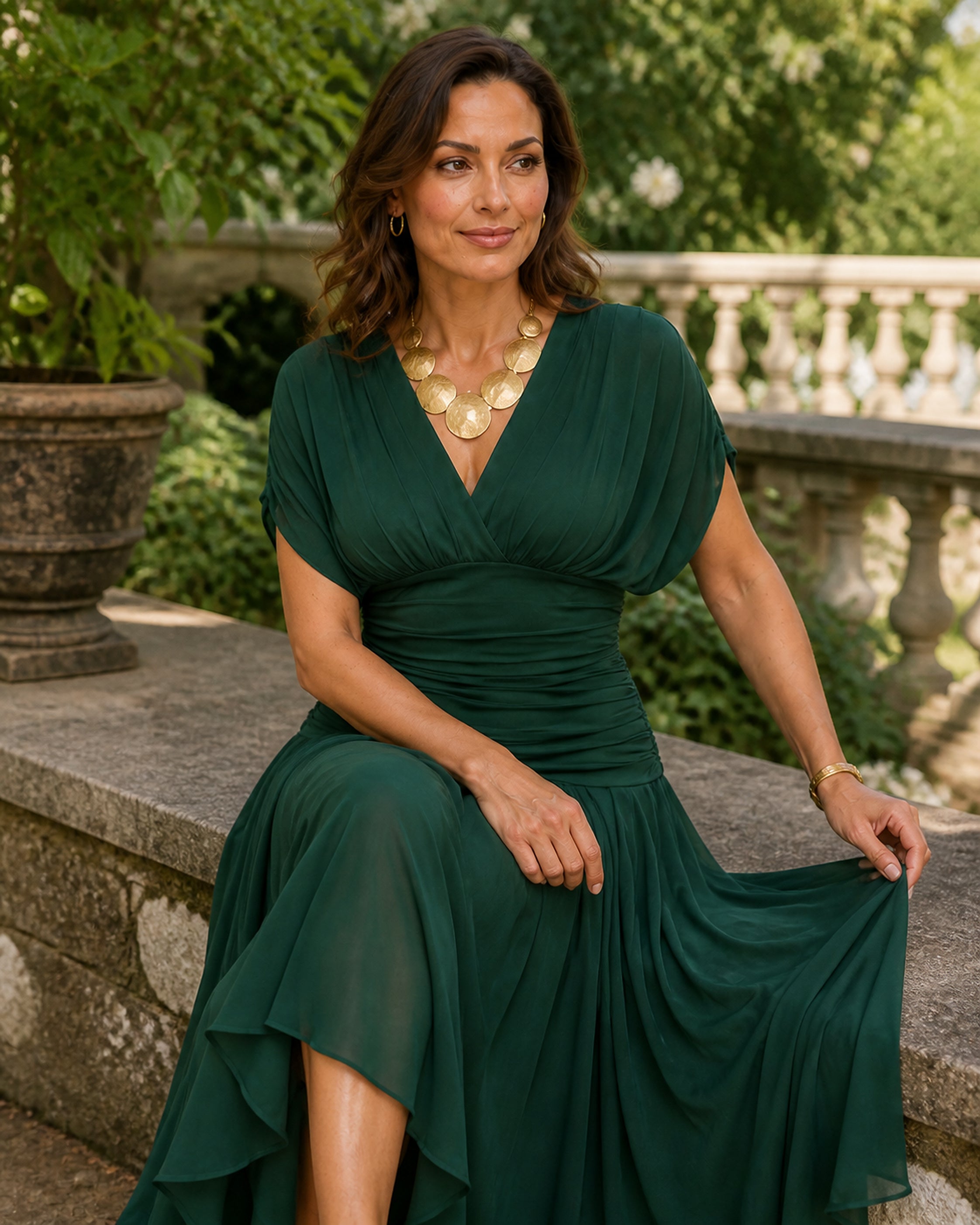 Emma – verde escuro sentada, detalhe