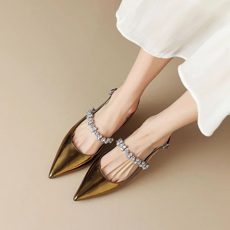 Mina | Slingback-Pumps mit Schmuckriemen – Bild 16