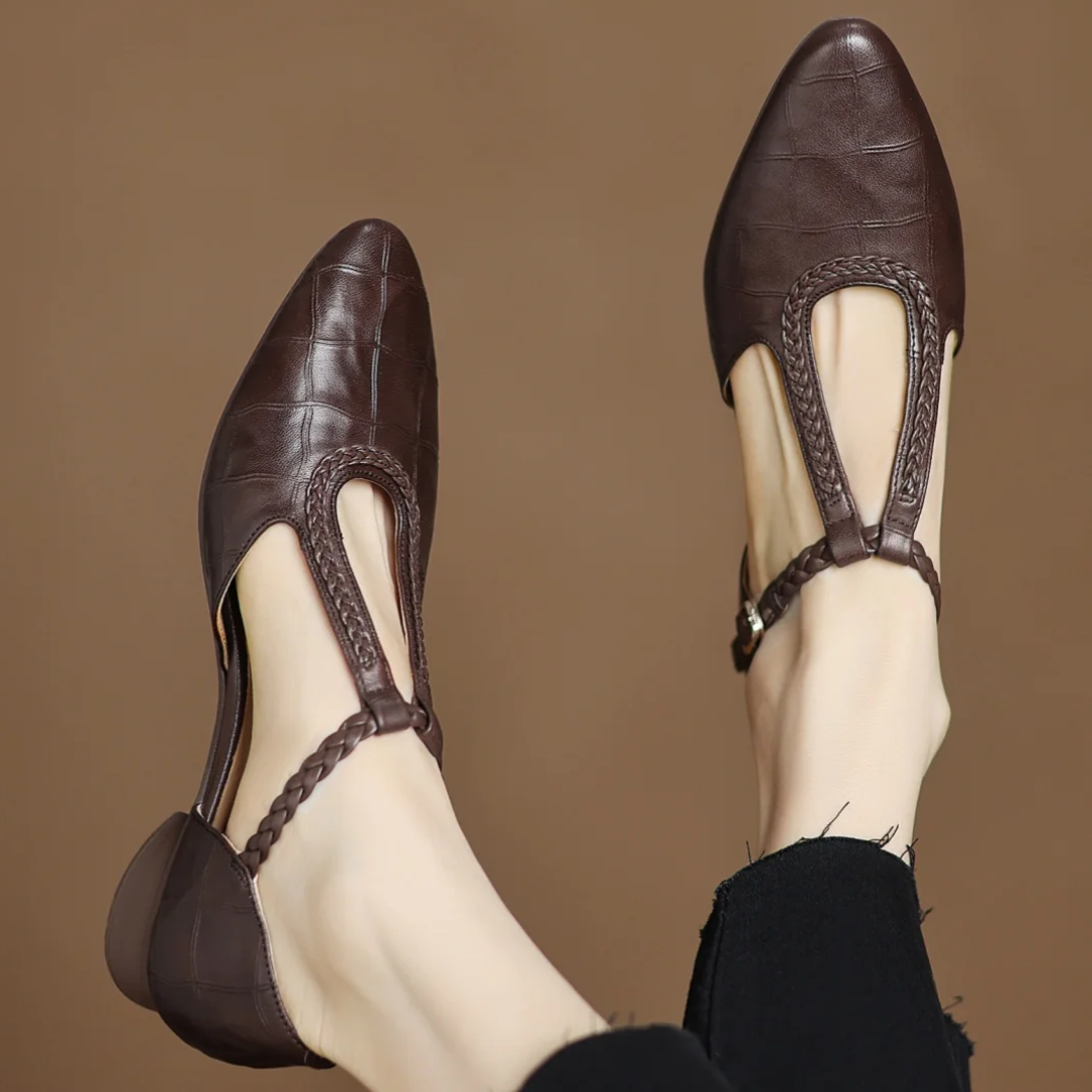 Carla | T-Steg-Schuhe mit Flechtdetail – Bild 3