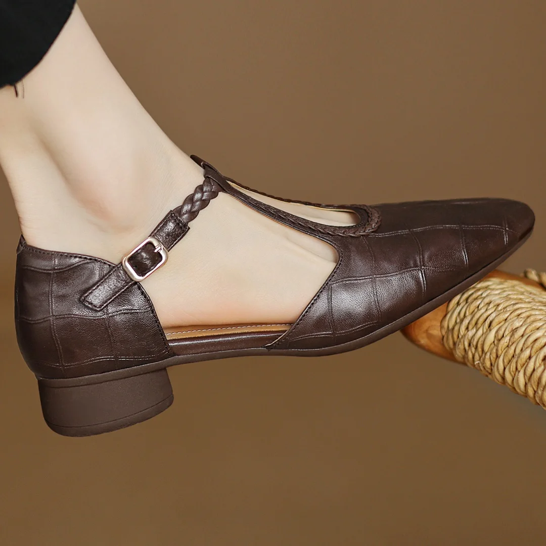 Carla | T-Steg-Schuhe mit Flechtdetail – Bild 5