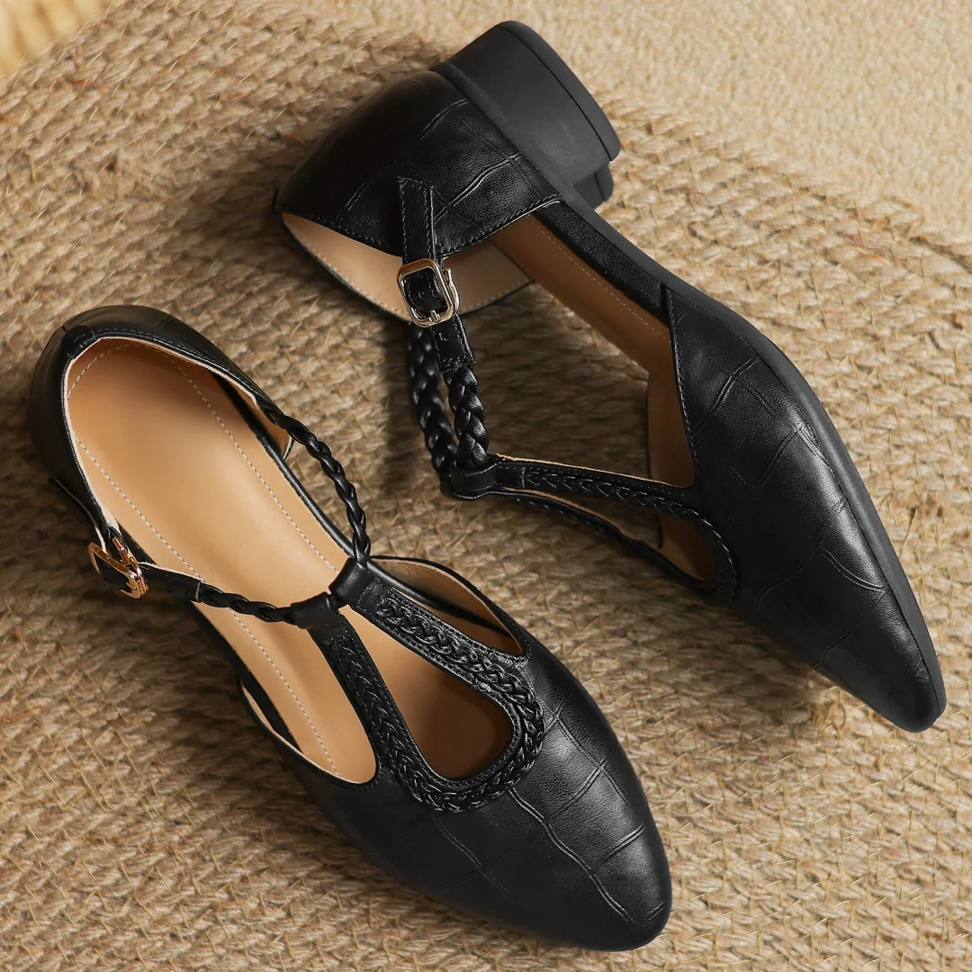 Carla | T-Steg-Schuhe mit Flechtdetail – Bild 12