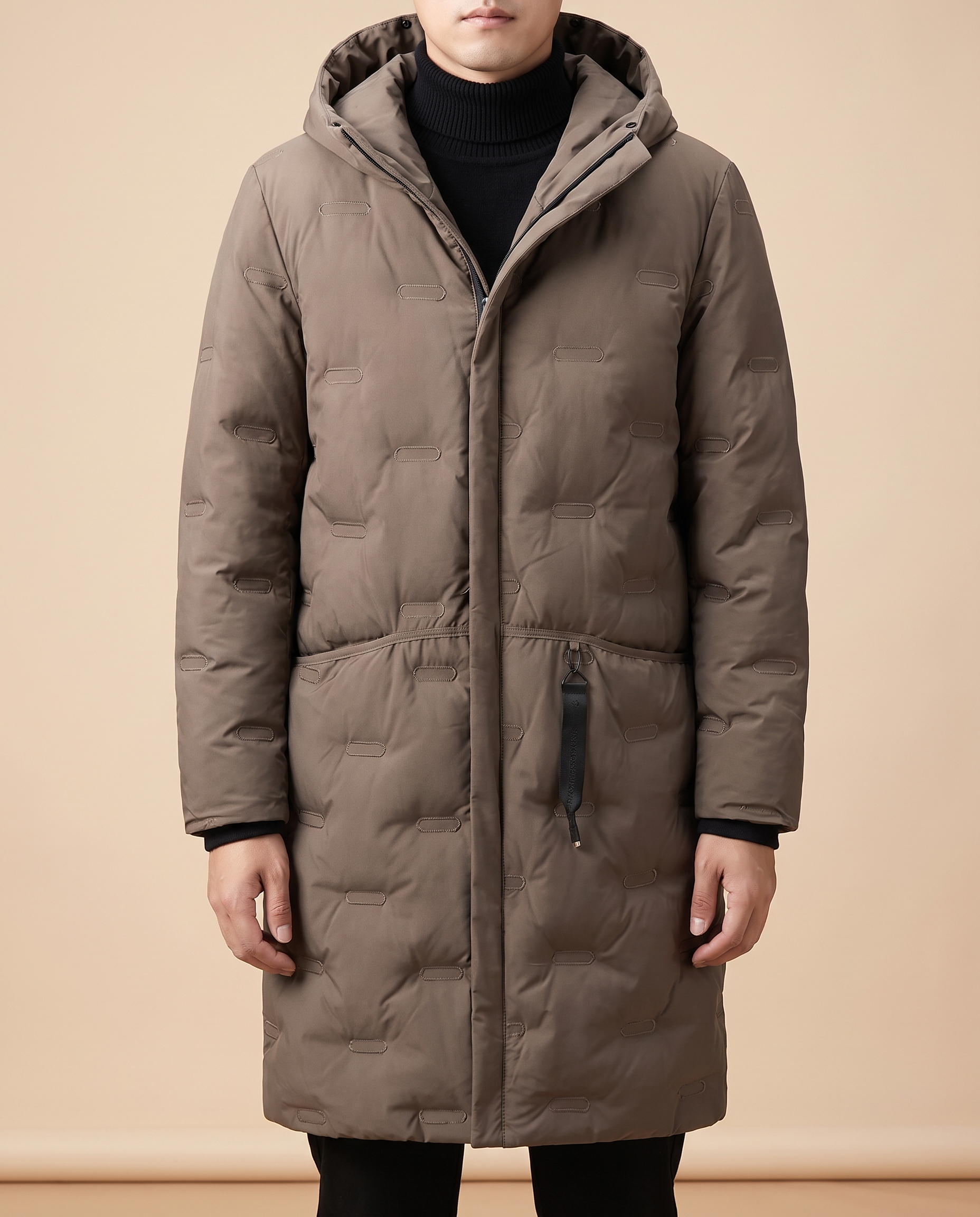 Herrenjacke Block 4 8 – männliches Model – beige Hintergrund