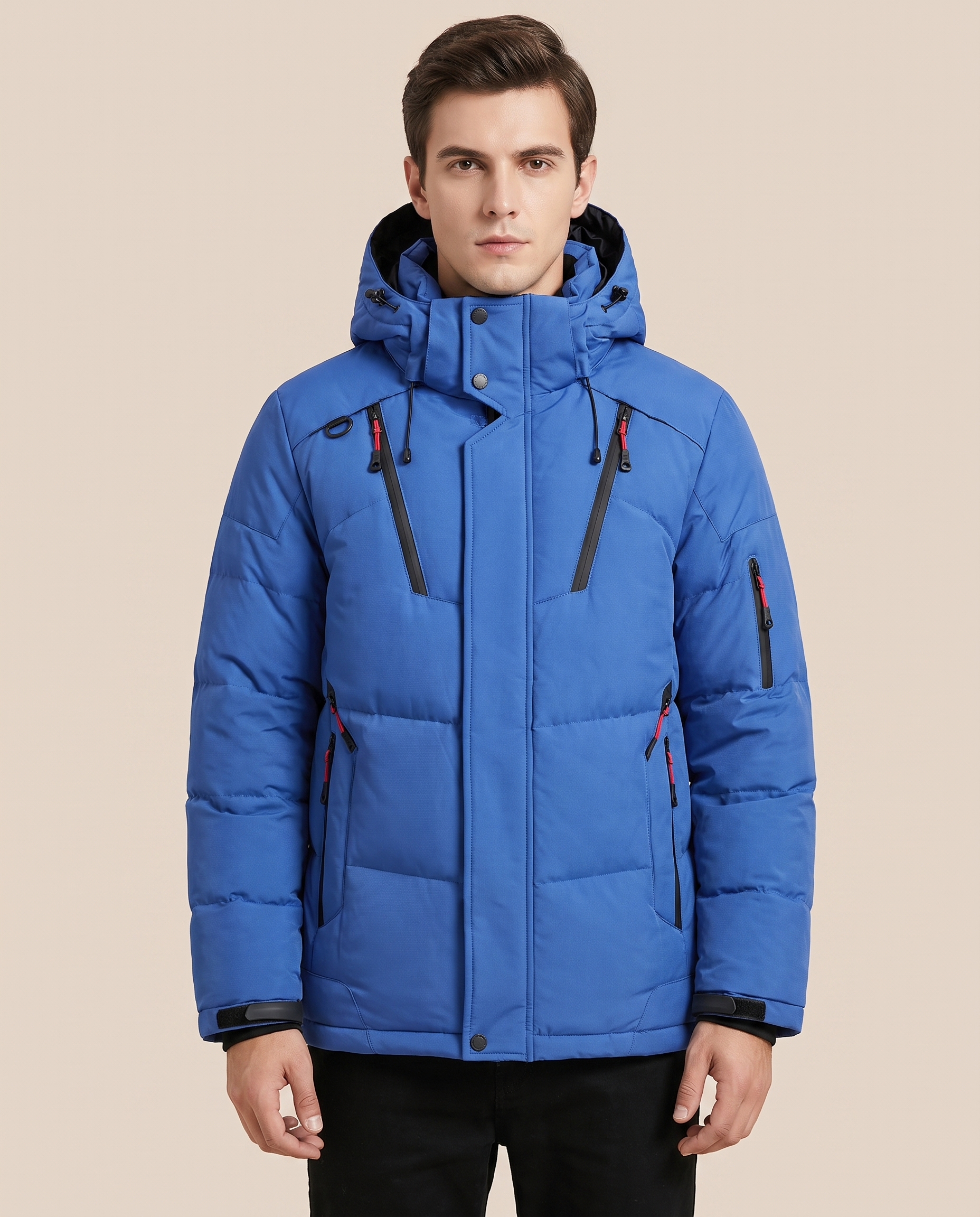 Herrenjacke Block 4 30 – männliches Model – beige Hintergrund