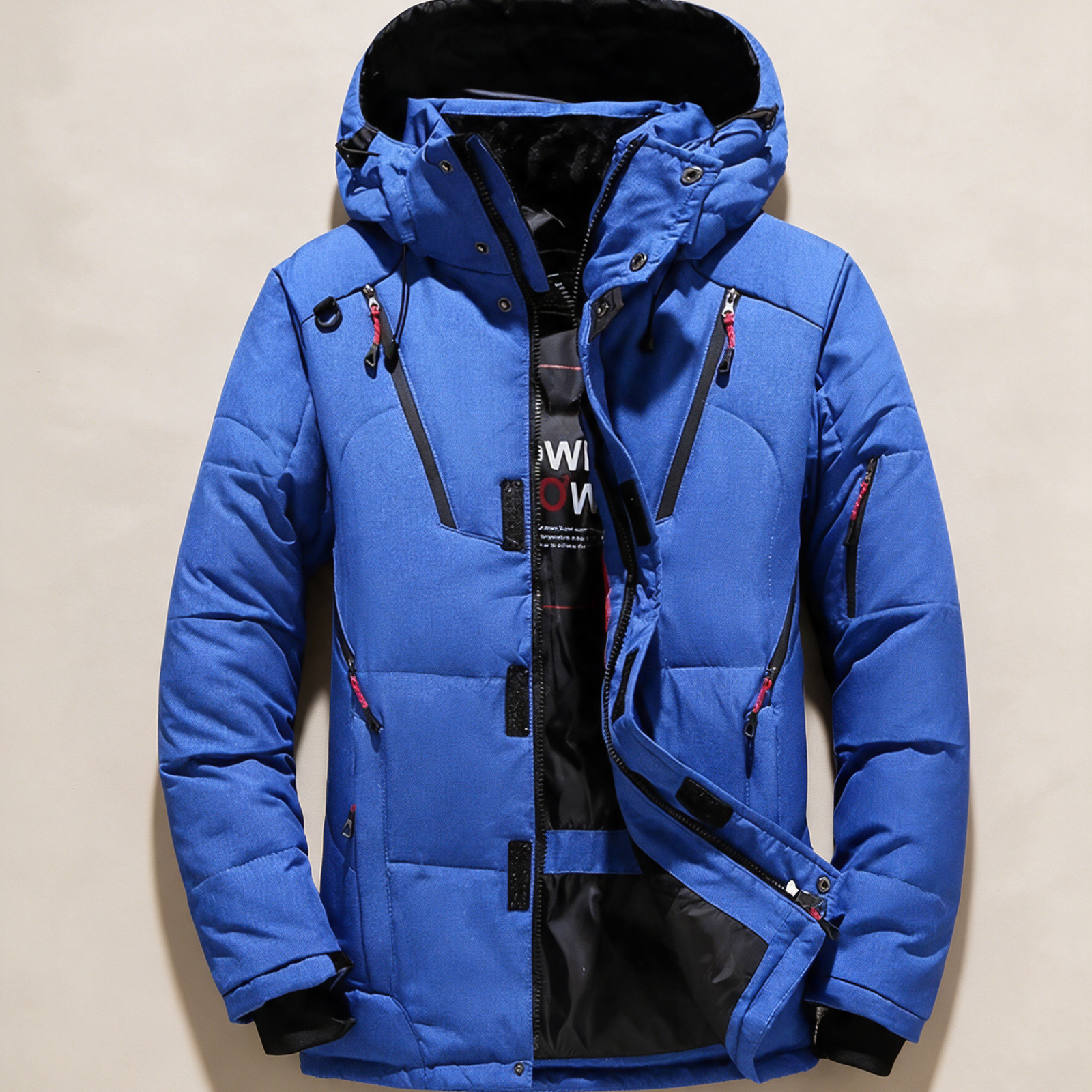 Elite Herren-Winterjacke – Produktfoto auf warmem beigem Hintergrund
