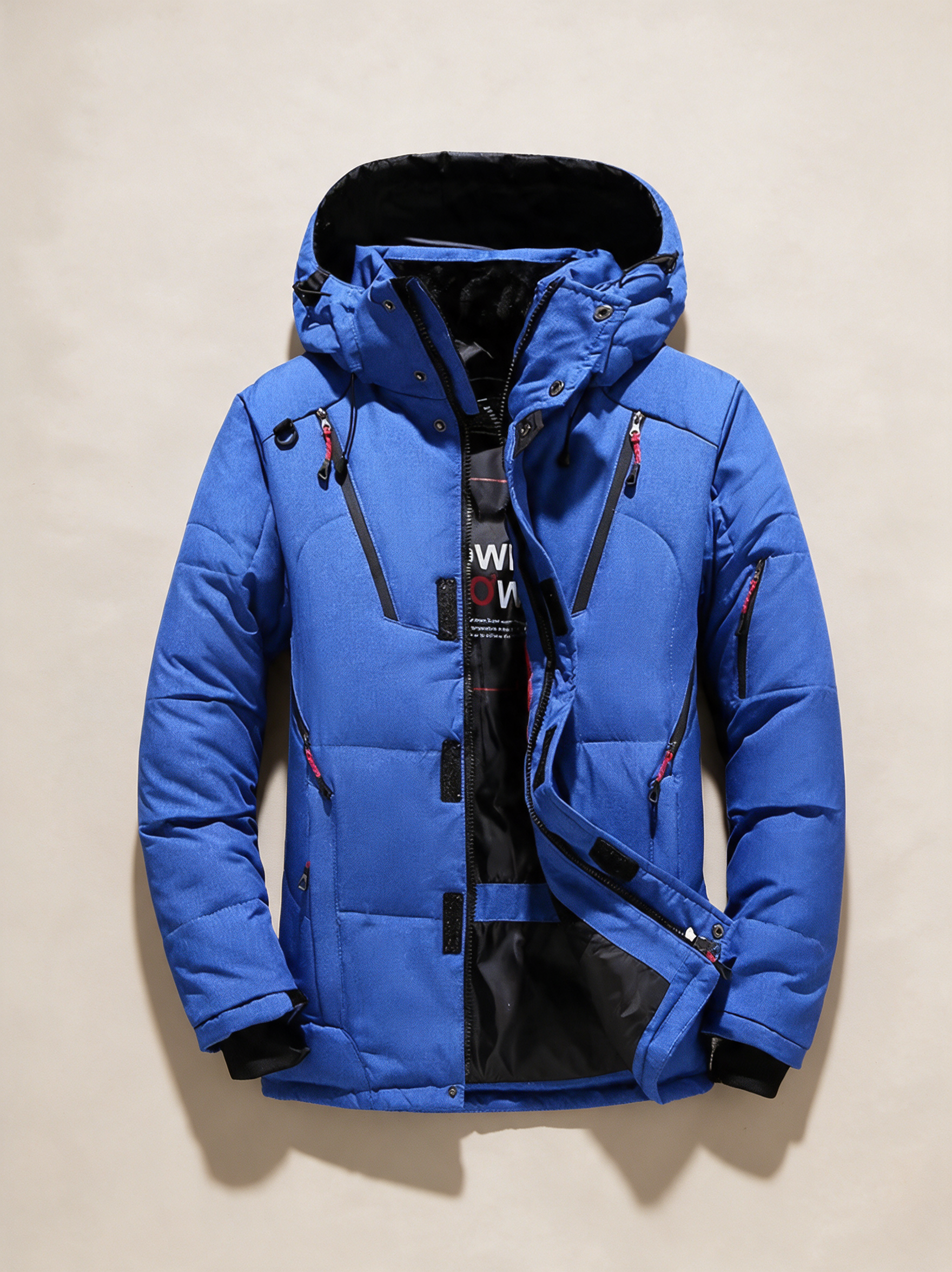 Elite Herren-Winterjacke – Produktfoto auf warmem beigem Hintergrund