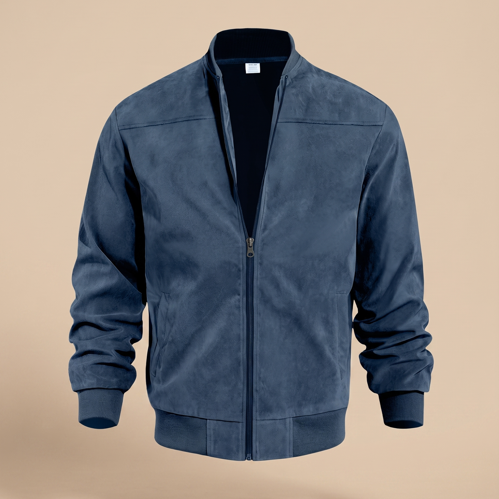 Casaco masculino completo em fundo bege – produto 1