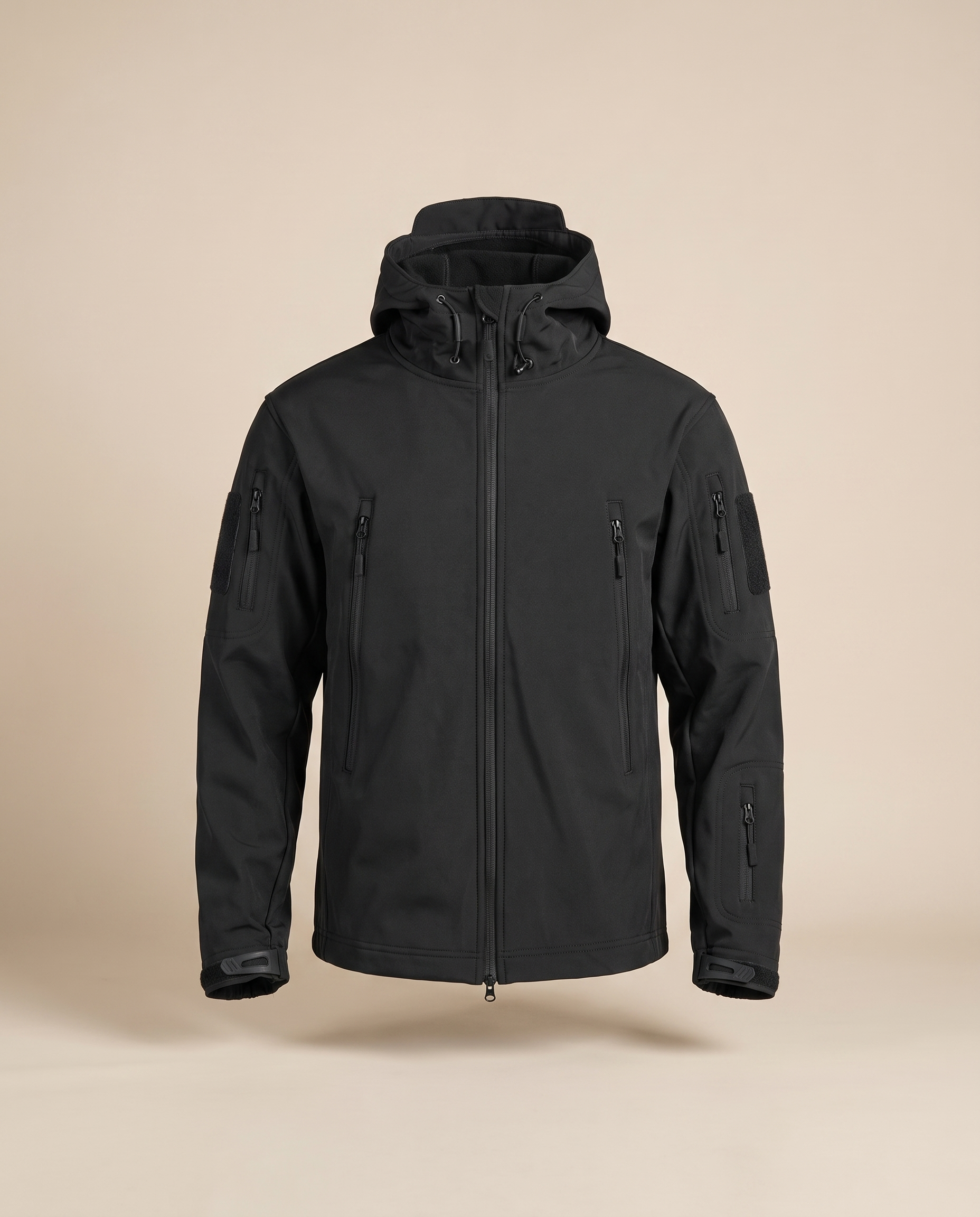 Herrenjacke auf warmbeigem Hintergrund #E8DED2