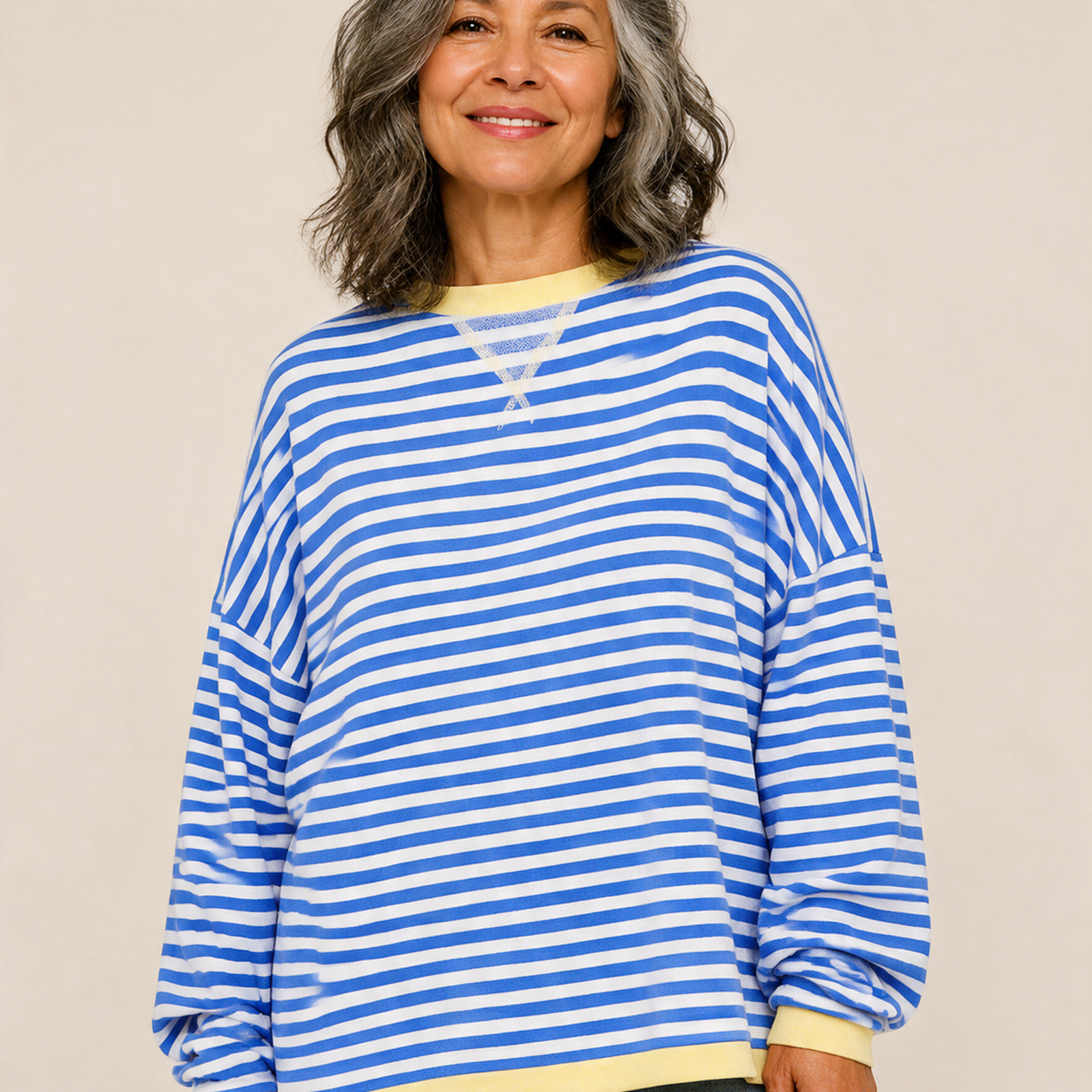 Emma Wien pullover 2 – fundo bege