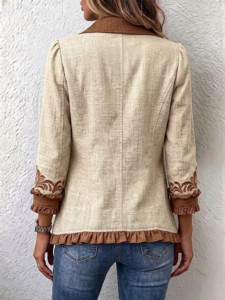 Rosalie | Rüschenjacke mit kontrastierenden Ornamenten – Bild 2