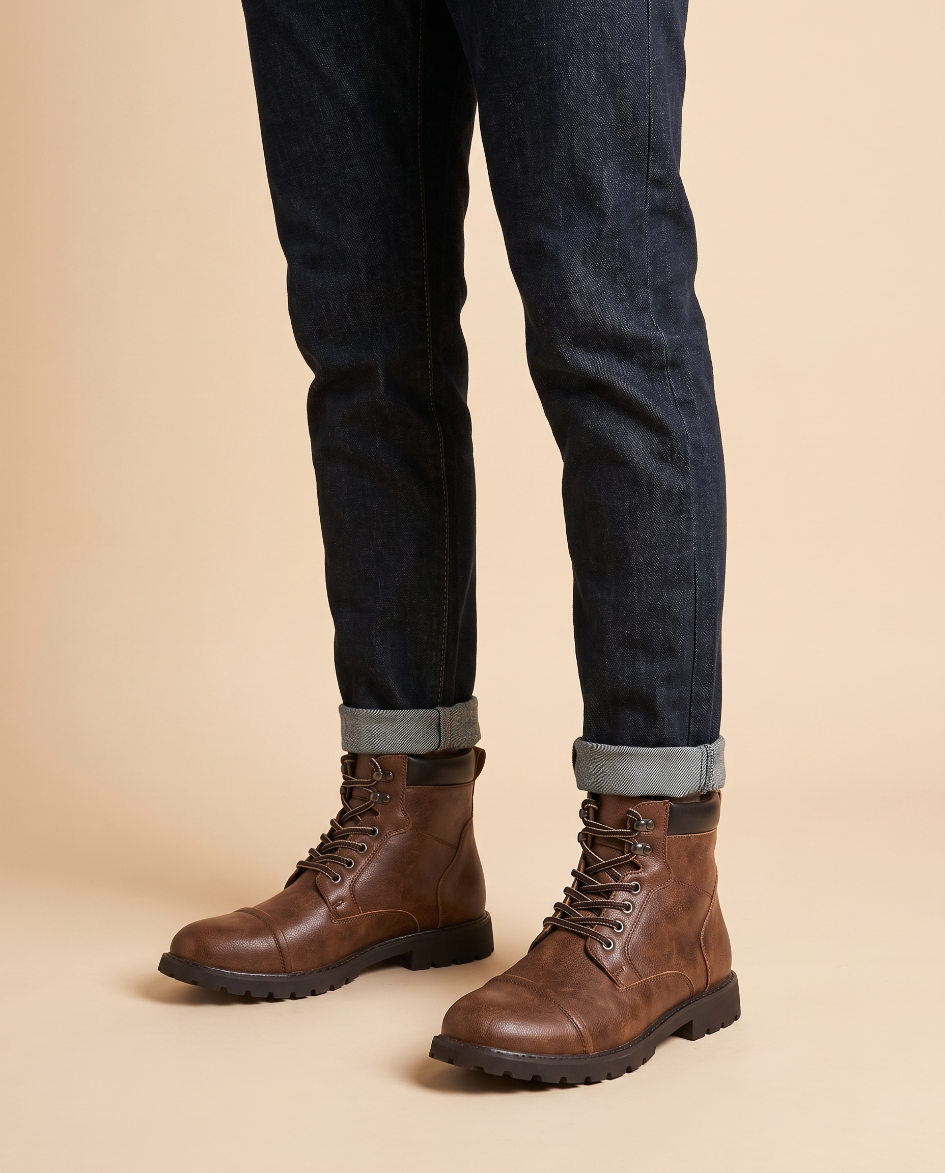 Adrian-Andrei – Herren-Lederstiefeletten com modelo masculino