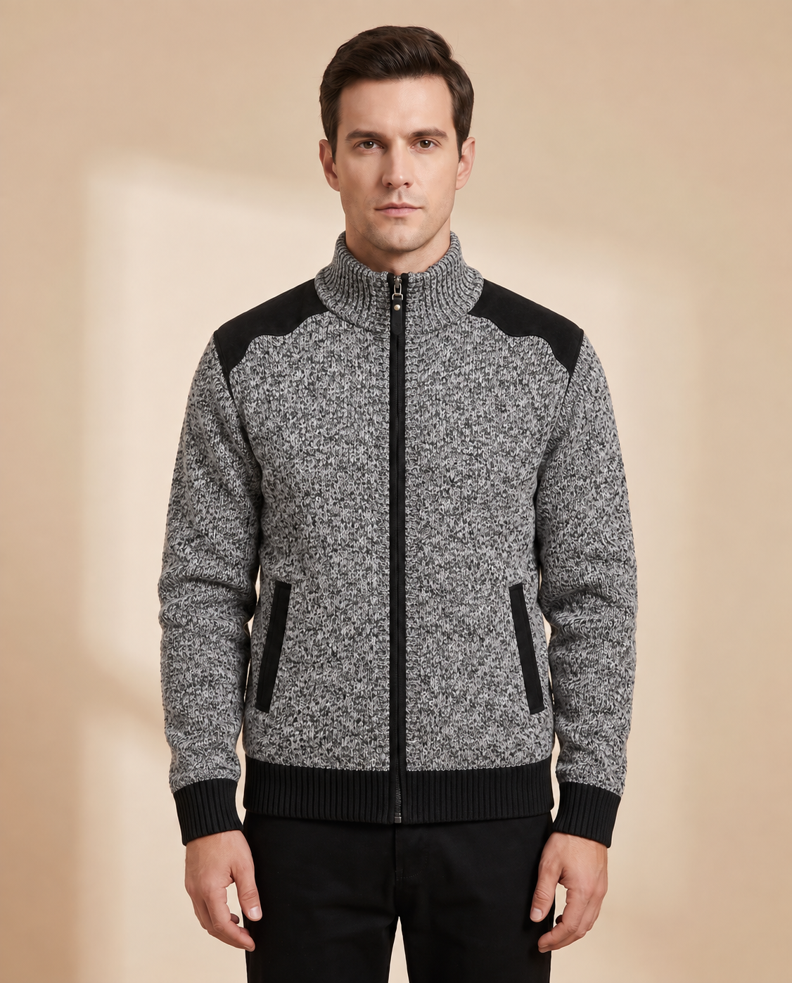 Florin Herren-Cardigan Hellgrau – am Modell