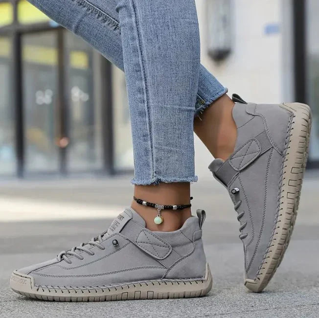 Smaranda | Elegante und vielseitige orthopädische Sneaker